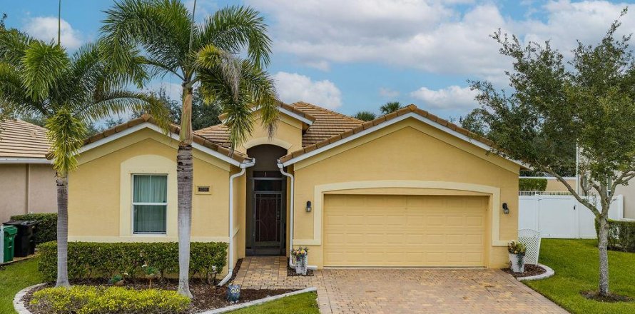 Villa ou maison à Port St. Lucie, Floride 3 chambres, 167.22 m2 № 2431594