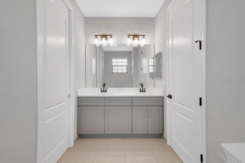 Villa ou maison à vendre à Orlando, Floride: 4 chambres, 270.35 m2 № 2216099 - photo 27