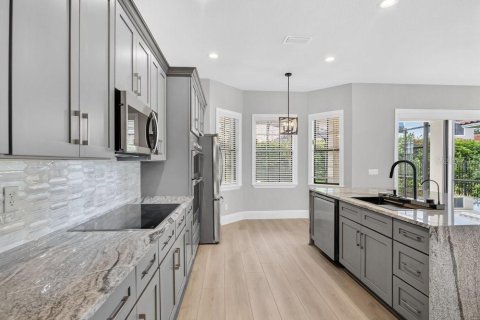 Villa ou maison à vendre à Orlando, Floride: 4 chambres, 270.35 m2 № 2216099 - photo 11
