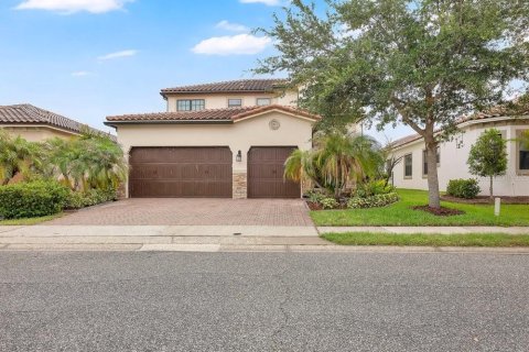 Villa ou maison à vendre à Orlando, Floride: 4 chambres, 270.35 m2 № 2216099 - photo 2