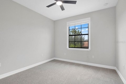 Villa ou maison à vendre à Orlando, Floride: 4 chambres, 270.35 m2 № 2216099 - photo 29