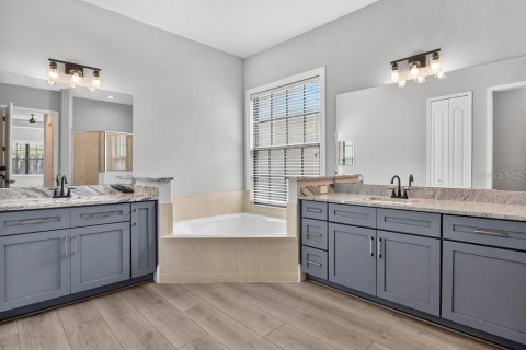 Villa ou maison à vendre à Orlando, Floride: 4 chambres, 270.35 m2 № 2216099 - photo 21