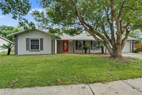 House in Altamonte Springs, Florida 3 bedrooms, 163.69 sq.m. № 2314149
