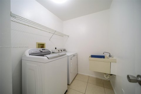 House in Punta Gorda, Florida 3 bedrooms № 1868493 - photo 15