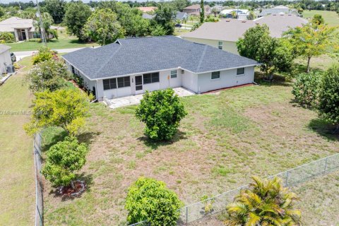 House in Punta Gorda, Florida 3 bedrooms № 1868493 - photo 5