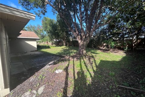 Villa ou maison à louer à Longwood, Floride: 4 chambres, 140.19 m2 № 2436748 - photo 15