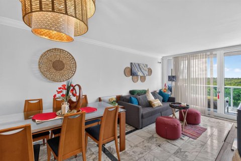Copropriété à vendre à Sunny Isles Beach, Floride: 1 chambre, 92.07 m2 № 2387751 - photo 25