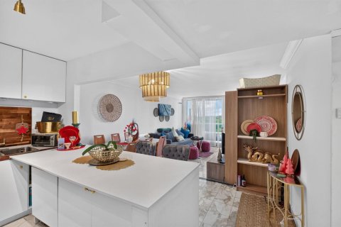 Copropriété à vendre à Sunny Isles Beach, Floride: 1 chambre, 92.07 m2 № 2387751 - photo 20