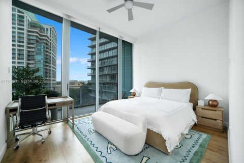 Condominio en venta en Miami, Florida, 5 dormitorios, 379.51 m2 № 2029828 - foto 14