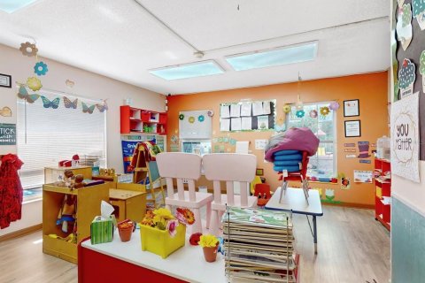 Propiedad comercial en venta en Orlando, Florida, 238.48 m2 № 1795665 - foto 19
