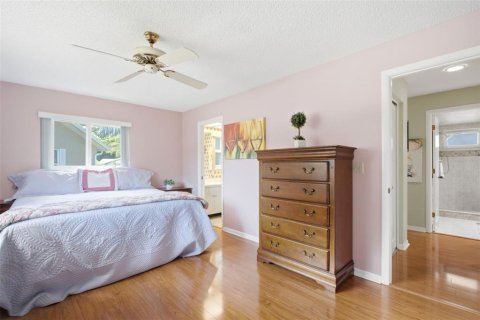 House in Palm Harbor, Florida 2 bedrooms, 110.65 sq.m. № 2150175 - photo 24