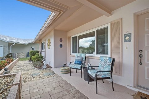 House in Palm Harbor, Florida 2 bedrooms, 110.65 sq.m. № 2150175 - photo 3