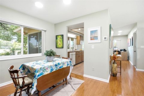 House in Palm Harbor, Florida 2 bedrooms, 110.65 sq.m. № 2150175 - photo 11