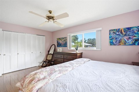 House in Palm Harbor, Florida 2 bedrooms, 110.65 sq.m. № 2150175 - photo 23