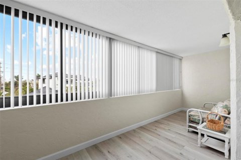 Condominio en alquiler en Sarasota, Florida, 2 dormitorios, 96.25 m2 № 1540204 - foto 24