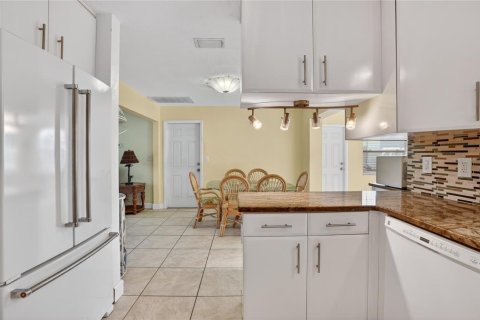 Casa en venta en Largo, Florida, 2 dormitorios, 123.28 m2 № 2143037 - foto 12