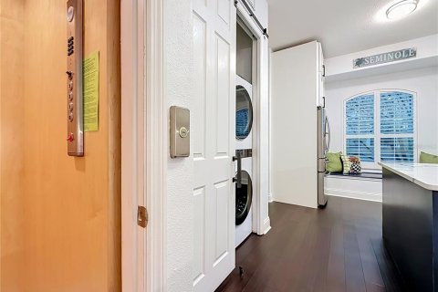 Touwnhouse à vendre à Seminole, Floride: 3 chambres, 175.12 m2 № 2413534 - photo 11