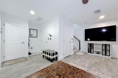 Touwnhouse à vendre à Seminole, Floride: 3 chambres, 175.12 m2 № 2413534 - photo 7