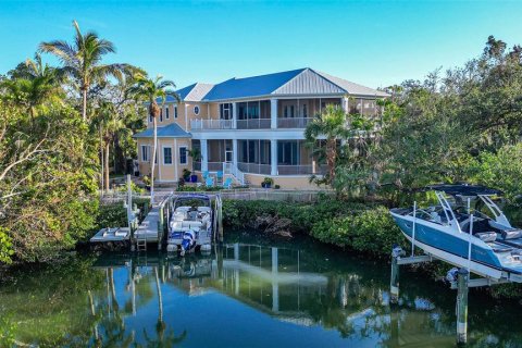 Casa en venta en Sarasota, Florida, 6 dormitorios, 618.26 m2 № 2155592 - foto 2