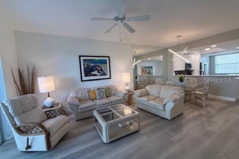 Condominio en alquiler en Sarasota, Florida, 2 dormitorios, 115.01 m2 № 1655656 - foto 11
