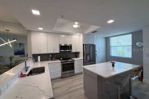 Condominio en alquiler en Sarasota, Florida, 2 dormitorios, 115.01 m2 № 1655656 - foto 4
