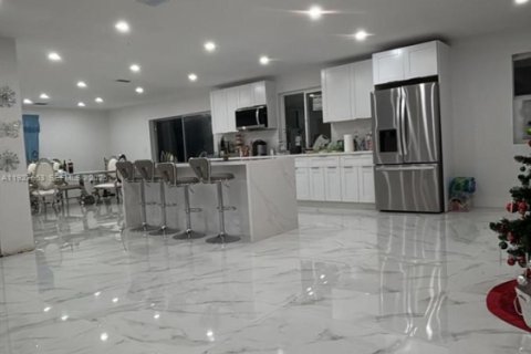 Villa ou maison à vendre à Homestead, Floride: 3 chambres, 159.33 m2 № 1988047 - photo 2