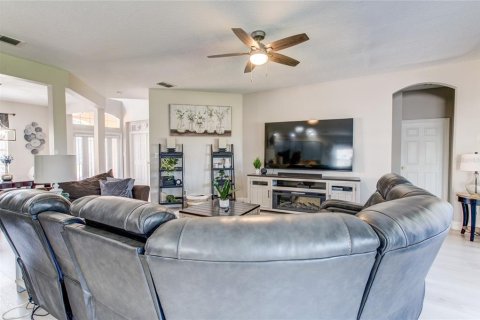 Villa ou maison à vendre à Orlando, Floride: 5 chambres, 273.78 m2 № 2157766 - photo 6
