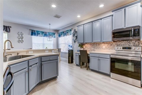 Villa ou maison à vendre à Orlando, Floride: 5 chambres, 273.78 m2 № 2157766 - photo 10