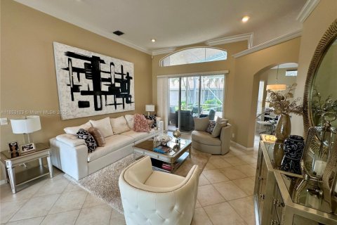 House in Boynton Beach, Florida 3 bedrooms, 219.25 sq.m. № 1871303 - photo 12