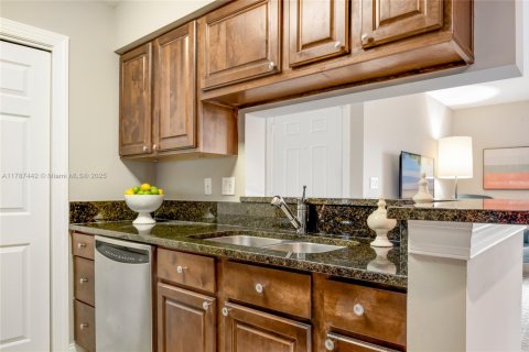 Снять в аренду квартиру в Бока-Ратон, Флорида 2 спальни, 101.82м2, № 1644872 - фото 11