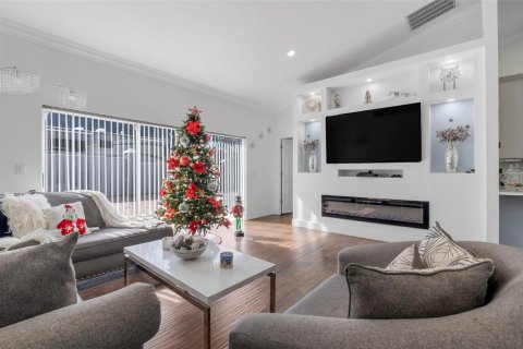 Villa ou maison à vendre à Haines City, Floride: 3 chambres, 163.88 m2 № 1545119 - photo 15