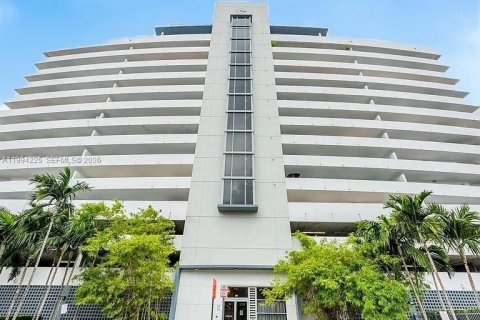 Condo à Miami, Floride, 2 chambres  № 2064607