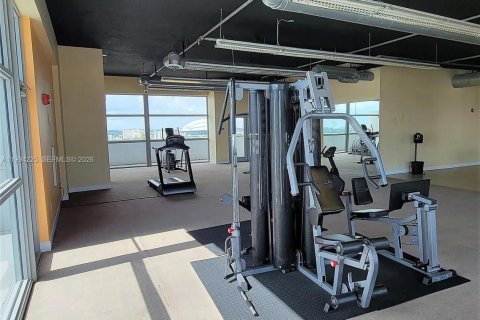 Copropriété à vendre à Miami, Floride: 2 chambres, 91.42 m2 № 2064607 - photo 19