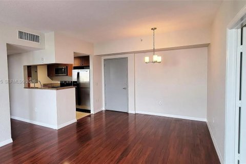 Copropriété à vendre à Miami, Floride: 2 chambres, 91.42 m2 № 2064607 - photo 2