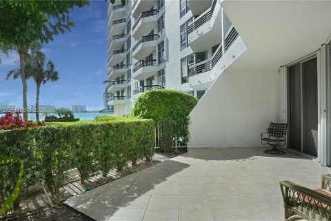 Copropriété à vendre à Aventura, Floride: 1 chambre, 97.55 m2 № 1987839 - photo 7