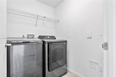 Condo in Aventura, Florida, 3 bedrooms  № 1871598 - photo 8
