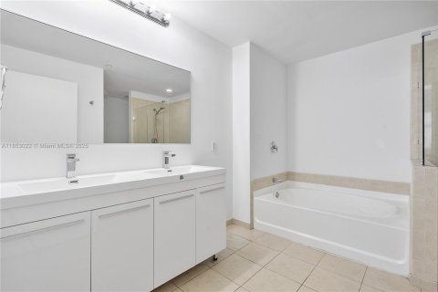 Condo in Aventura, Florida, 3 bedrooms  № 1871598 - photo 7