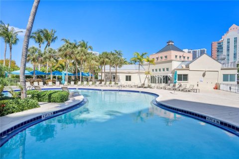 Condo in Aventura, Florida, 3 bedrooms  № 1871598 - photo 12