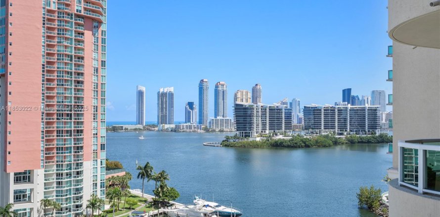 Condo in Aventura, Florida, 3 bedrooms  № 1871598