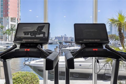 Condo in Aventura, Florida, 3 bedrooms  № 1871598 - photo 16