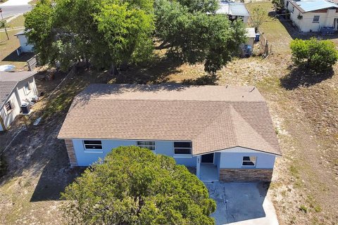 House in Haines City, Florida 3 bedrooms, 102.75 sq.m. № 1908894 - photo 14