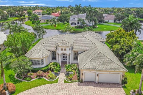 Villa ou maison à vendre à Davie, Floride: 5 chambres, 423.26 m2 № 1933033 - photo 1
