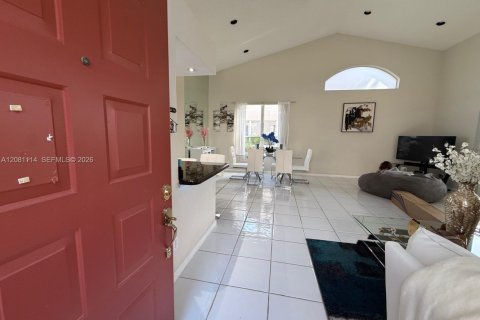 Villa ou maison à louer à Boynton Beach, Floride: 3 chambres, 166.02 m2 № 2340502 - photo 5