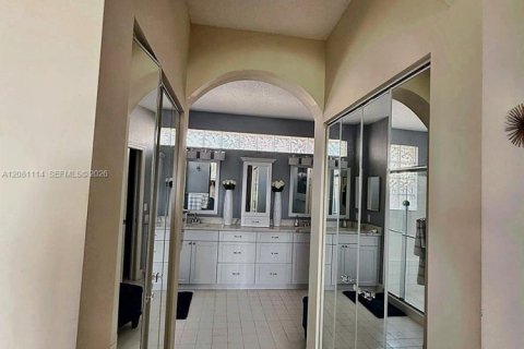 Villa ou maison à louer à Boynton Beach, Floride: 3 chambres, 166.02 m2 № 2340502 - photo 23