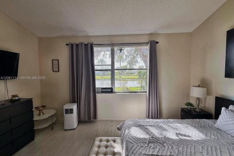 Villa ou maison à louer à Boynton Beach, Floride: 3 chambres, 166.02 m2 № 2340502 - photo 21