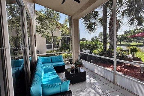 Villa ou maison à louer à Boynton Beach, Floride: 3 chambres, 166.02 m2 № 2340502 - photo 17
