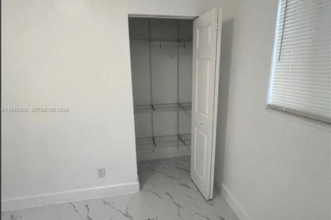 Casa en alquiler en West Park, Florida, 2 dormitorios, 134.89 m2 № 2003185 - foto 8