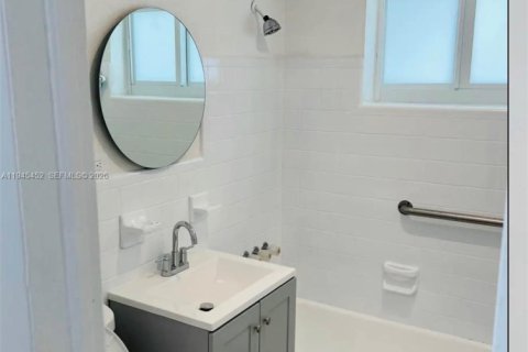 Casa en alquiler en West Park, Florida, 2 dormitorios, 134.89 m2 № 2003185 - foto 13