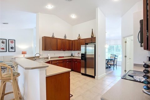 House in Rotonda, Florida 3 bedrooms, 186.36 sq.m. № 2233238 - photo 28
