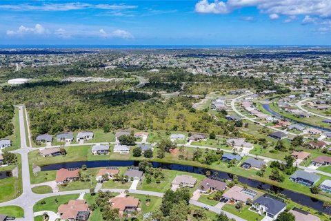 House in Rotonda, Florida 3 bedrooms, 186.36 sq.m. № 2233238 - photo 6